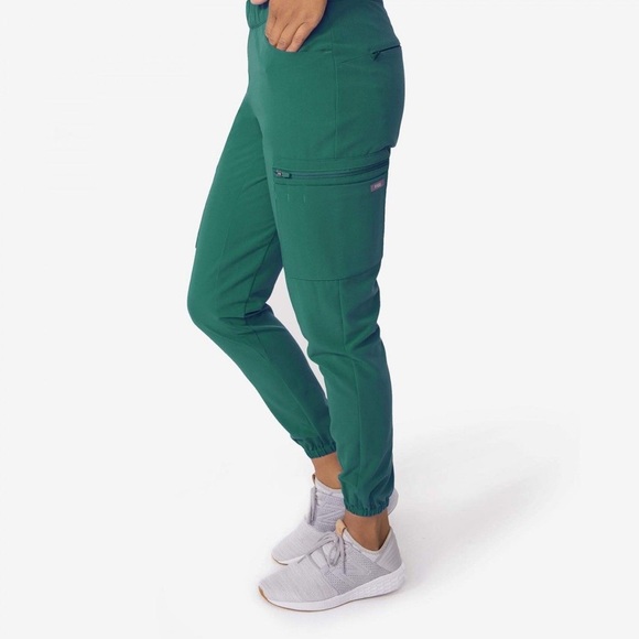 Firm Pricebnwt Figs Zamora Hunter Green 